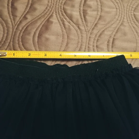 Size 5 Zara black tulle ruffle tutu - Picture 4 of 4
